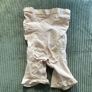 SKIMS - Seamless Sculpt Mod Thigh Short